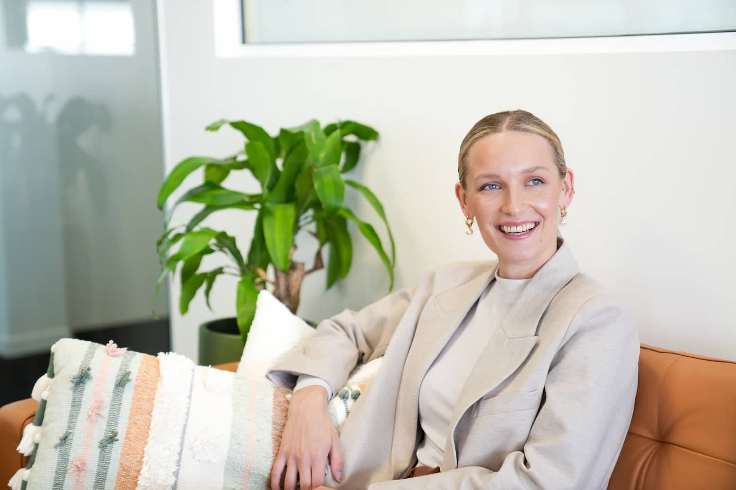 Annabelle, SEO manager in a meeting in the digital agency